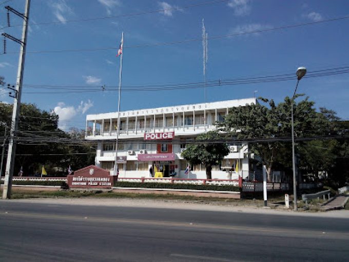 Chom thong police station